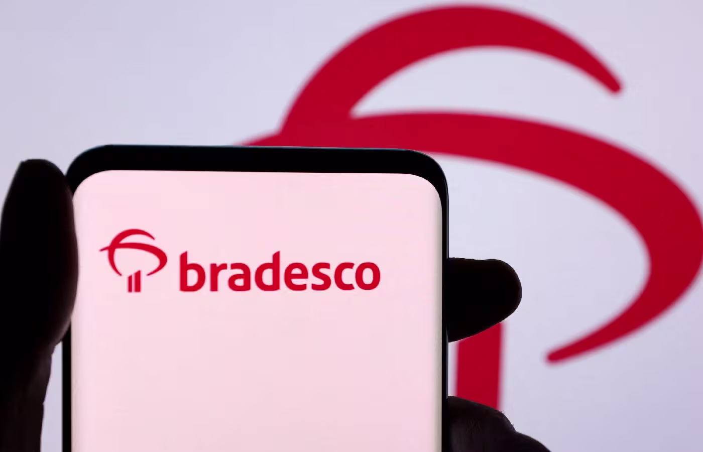 Bradesco segue Nubank e emite mensagens questionando transferências para bets; ANJL se manifesta