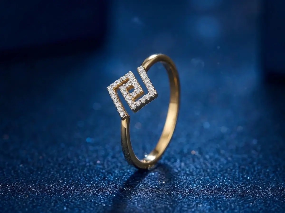 Diamond Ladies Ring