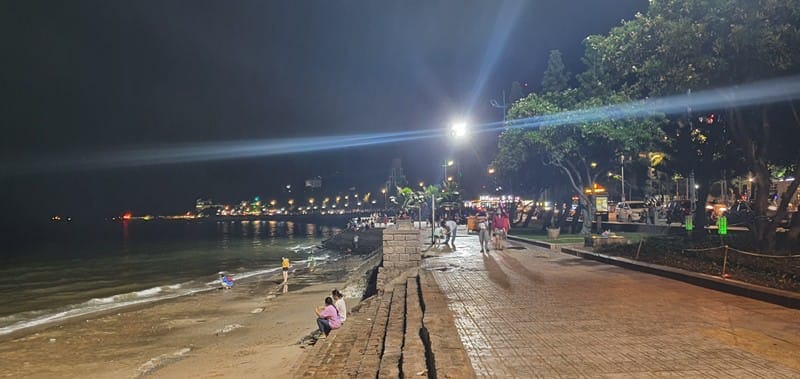 Dạo biển Vũng Tàu về đêm