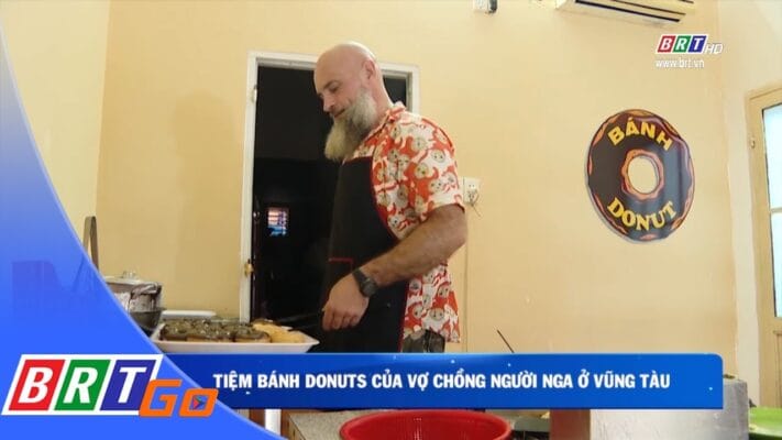 Vợ chồng anh Andrei từng tặng bánh miễn phí trước khi tiệm bánh nổi tiếng