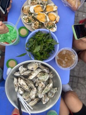 Đến đây bạn có thể ăn no nê mà không lo về giá