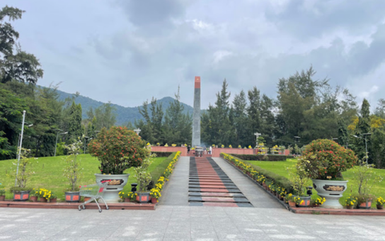 Tượng đài Liệt Sỹ