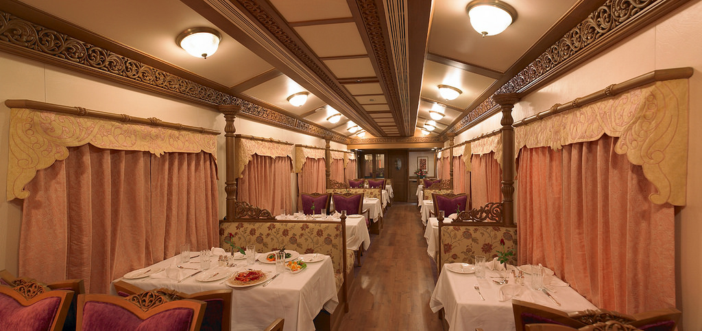 golden chariot train tour