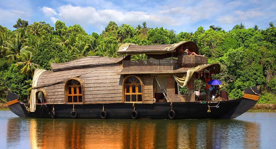 Houseboat Cruises - Romantic Spots in Goa