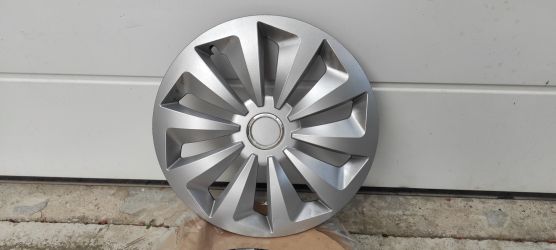 3 db 15 collos dísztárcsa eladó