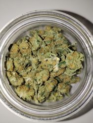 Bubba kush cannabis flower 