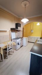 Garzon 1 szobás szép lakás Debrecen belvárosban csendes hely