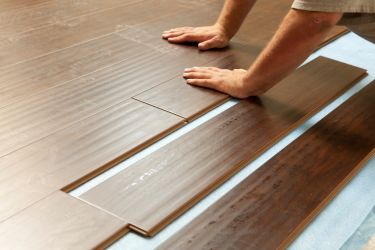 Hideg- és melegburkolás, térkövezés – igényes kivitelezés