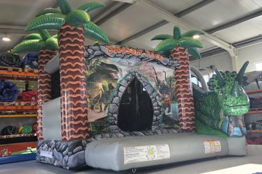  Eladó Dínópark Csúszdás Ugrálóvár