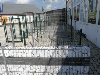 Drótfonat a gyártótól vadháló, drótháló, oszlop, kapu, huzal