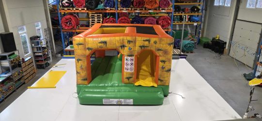 Eladó Dzsungel Csúszdás Ugráló