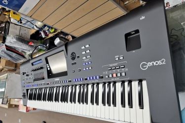 Yamaha Genos2 76-key, Yamaha PSR-SX920, Yamaha MONTAGE M8X 