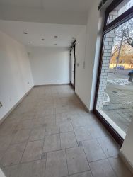 Eladó üzlethelyiség Káposztásmegyer forgalmas részén!