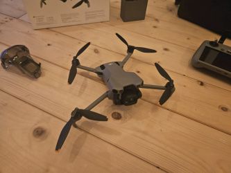 DJI Mini 5 Pro + Fly More Combo + RC2 Kontroller - Kiváló ál