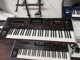 Yamaha Genos2 76-key, Yamaha PSR-SX920, Yamaha MONTAGE M8X 