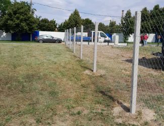 Vadháló drótfonat drótháló oszlop kapu huzal kerítés építés