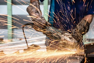 Hegesztés, lakatos és géplakatos munkák – tapasztalattal