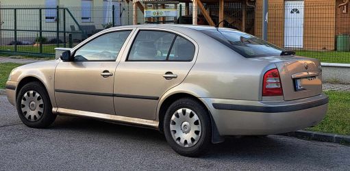 Eladó skoda octavia 1,4 tour sedan téli nyári gumik