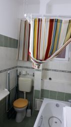 Két külön nyíló szoba, klímás lakás jó közlekedéssel – XIV. 