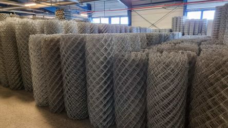 Betonoszlop, drótfonat, drótháló, vadháló, kerítés építés