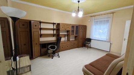 Garzon 1 szobás szép lakás Debrecen belvárosban csendes hely