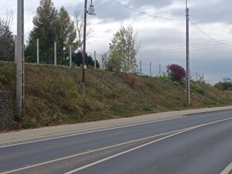 Budapesttől 45-50 percre Érsekvadkerten központi részén 