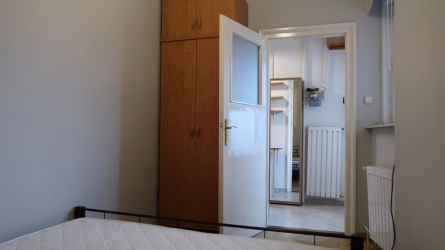 Két külön nyíló szoba, klímás lakás jó közlekedéssel – XIV. 