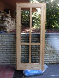 Eladó 2 db beltéri fenyőajtó tokkal együtt, 90*210