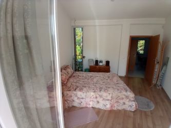 Eladó egy modern, 67 m2 -es, TERASZOS, ÚSZÓMEDENCÉS lakás