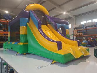 Eladó Új Szivárvány Csúszdás Ugráló