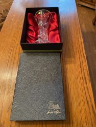 Ajkai  kristályváza diszdobozzal együtt ÚJ 