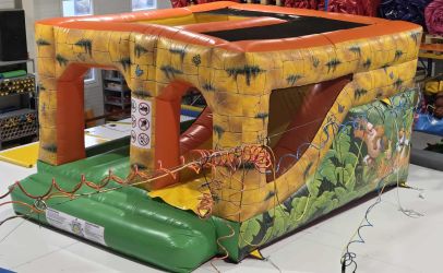 Eladó Mini Dzsungel Csúszdás Ugráló