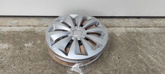 3 db 15 collos dísztárcsa eladó