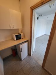 Eladó üzlethelyiség Káposztásmegyer forgalmas részén!