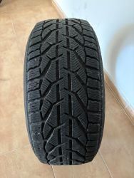 1 szezont használt téli gumi eladó, autó váltás miatt! 
