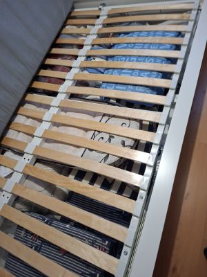 Fehér IKEA ágykeret és matrac eladó