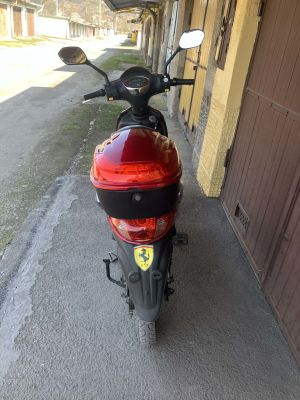 Z-TECH-09 classic elektromos robogó 