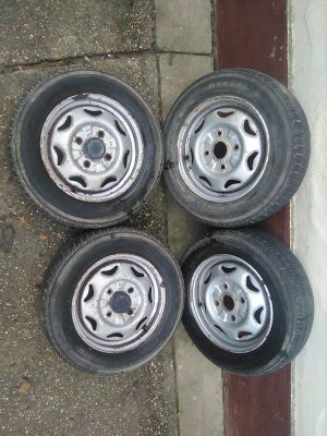 Gumik felnivel eladók