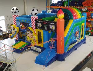 Eladó Nagy Foci Csúszdás Ugráló