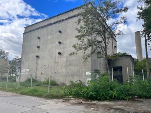KIADÓ BUNKERHELYISÉGEK CSEPELEN – RAKTÁRNAK, PRÓBATEREMNEK