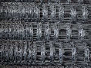 PVC-s drótfonat, táblás kerítés, oszlop, vadháló, kapu