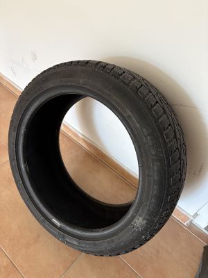 1 szezont használt téli gumi eladó, autó váltás miatt! 