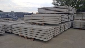 Betonoszlop, drótfonat, drótkerítés, kerítés oszlop