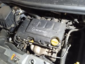 Meg meg kímélt állapotban, garázsban tartott Opel Meriva B !
