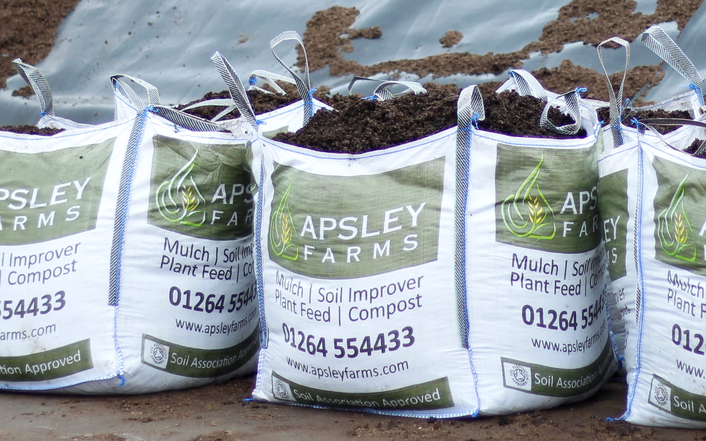 Summer Spectacular - Top Dressing + 7.5L Natural Plant Food Bundle - Image 2