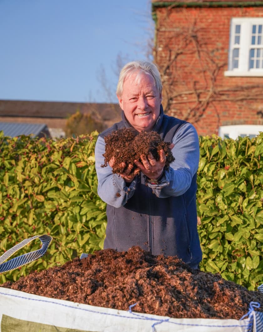 SPRING SPECIAL - 730L Mulch & 5L Natural Plant Food - Image 2