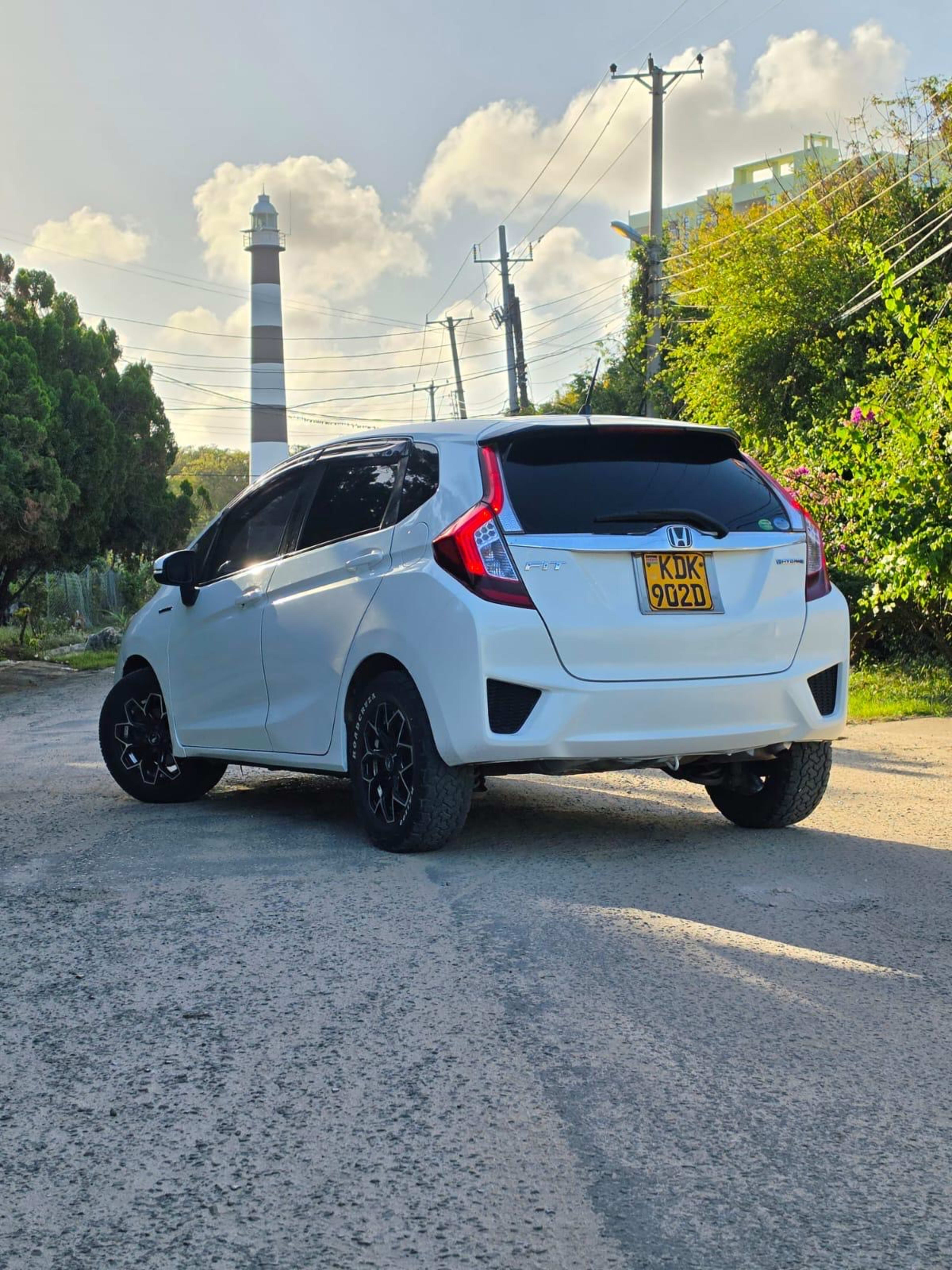 2020 Honda Fit hybrid photo 5