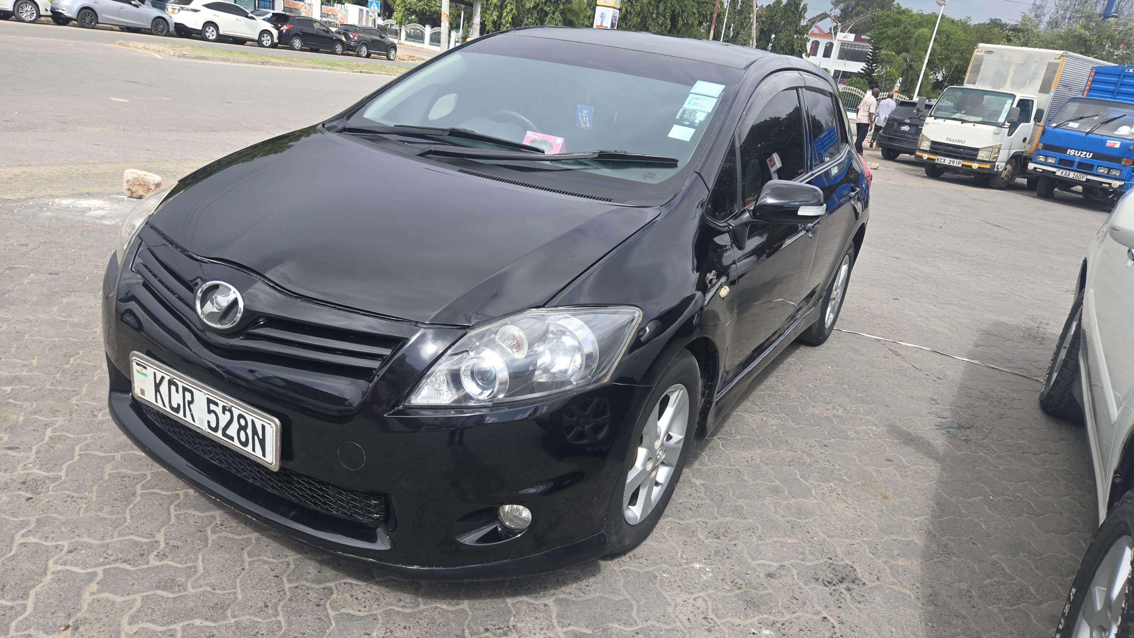 2009 Toyota  Toyota Auris photo 2
