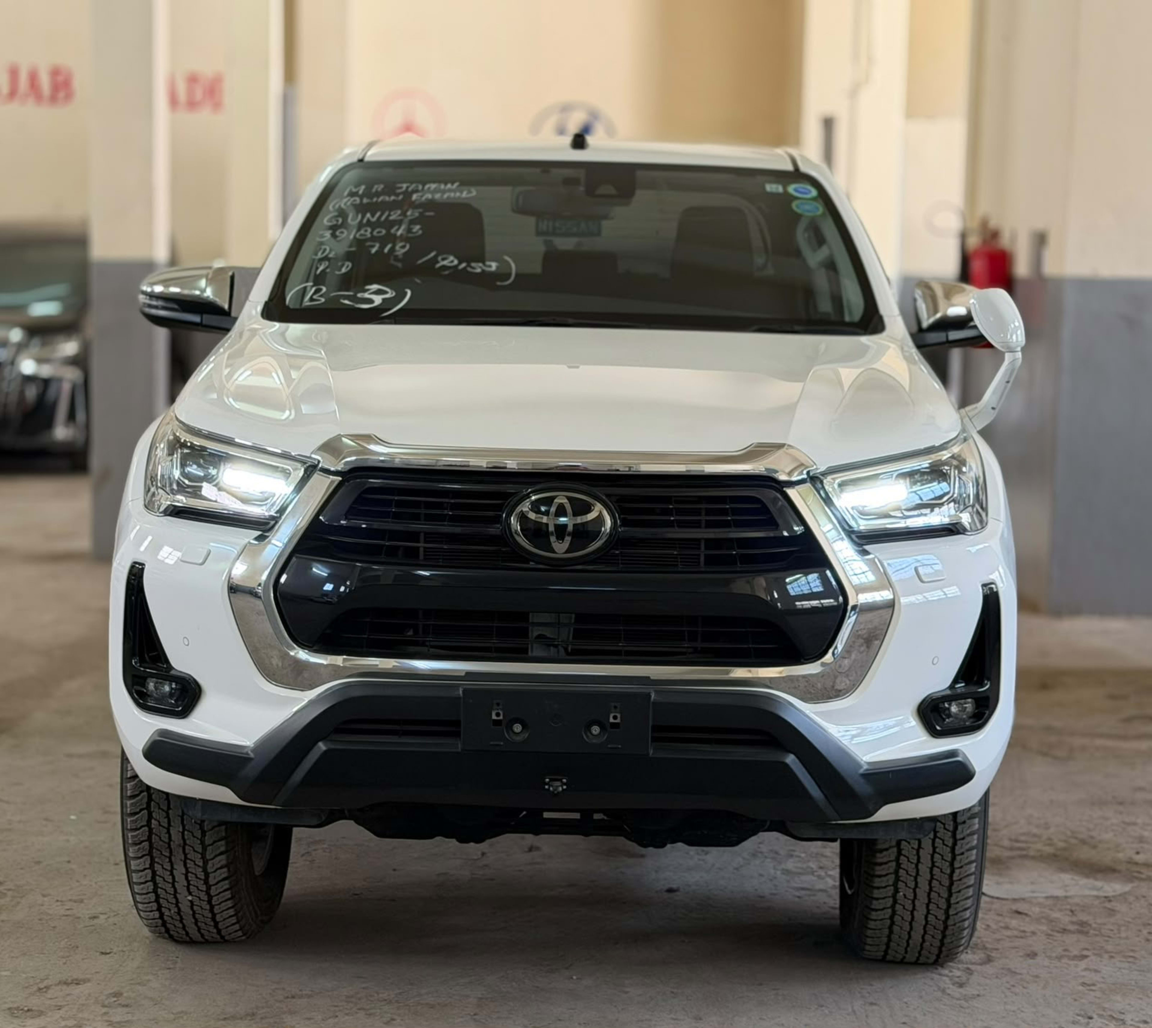 2019 Toyota  Hilux photo 2