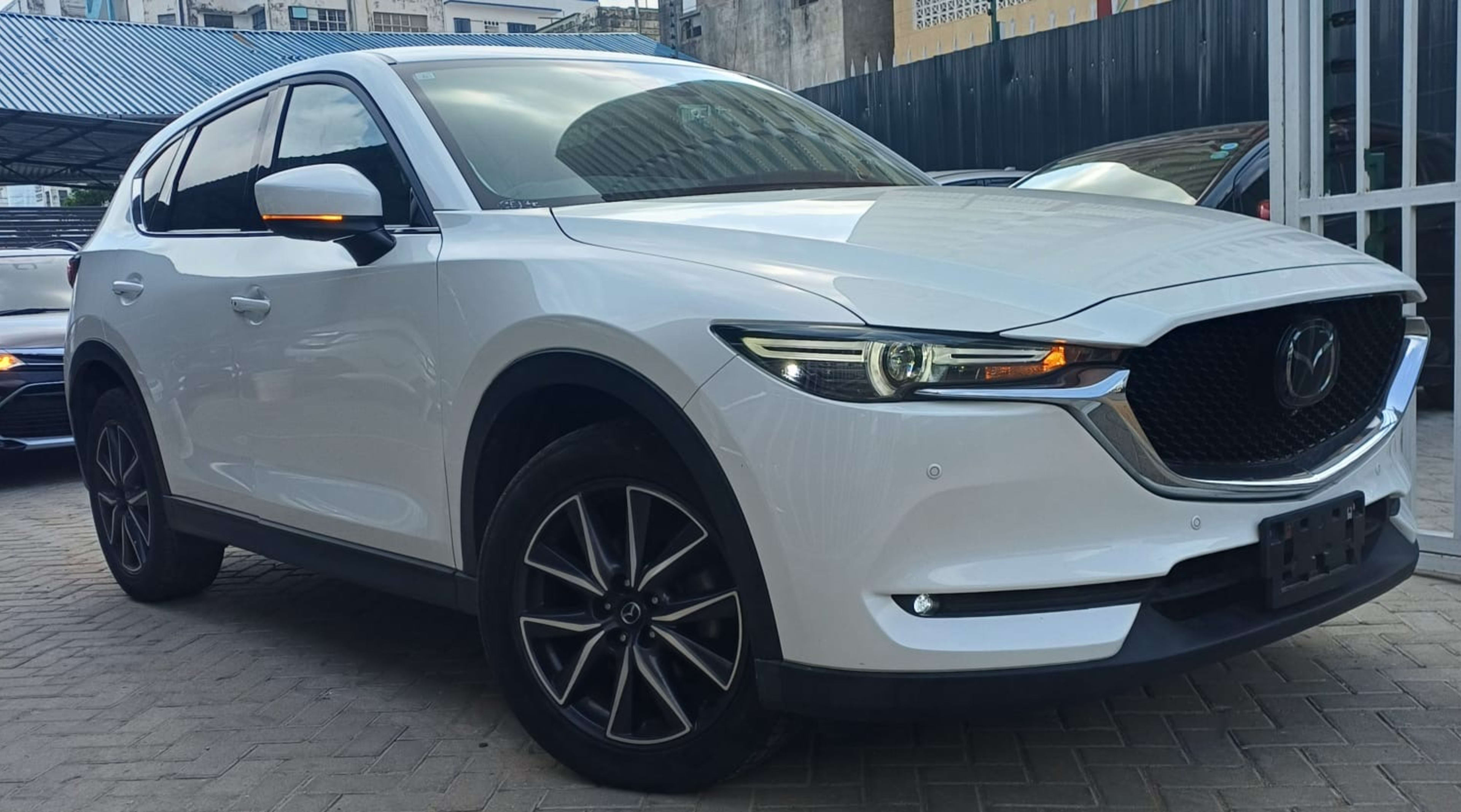 2019 Mazda Cx-5 Diesel photo 3